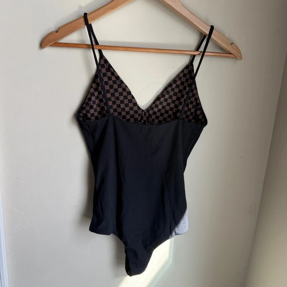 Mai One-piece ribbed bodysuit - Picture 6 of 8